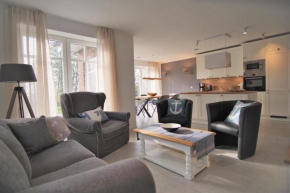 Ferienhaus mit Boddenblick und Sauna in Wieck Am Darß